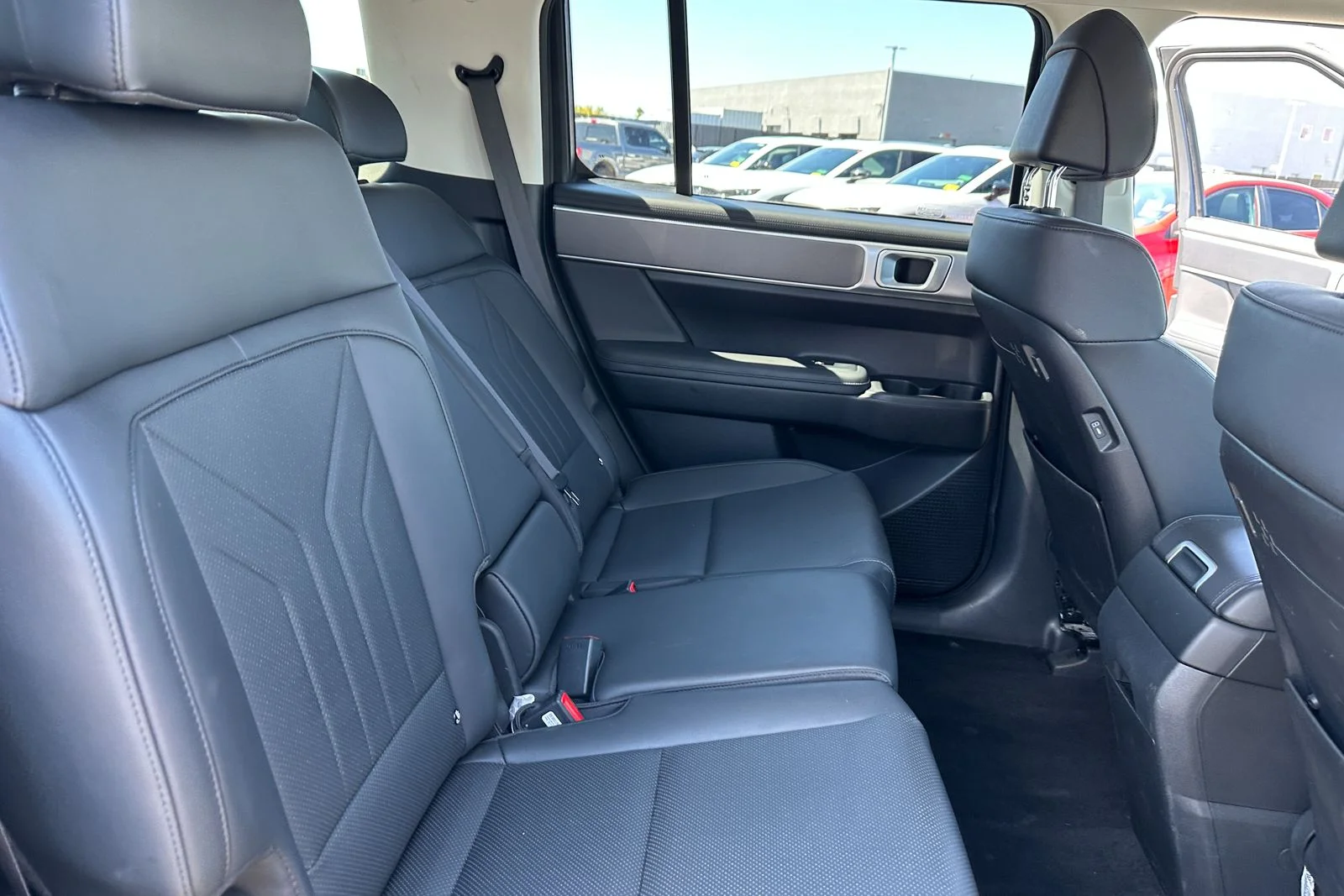 Used 2025 Ecotronic Gray Hyundai SEL image 13