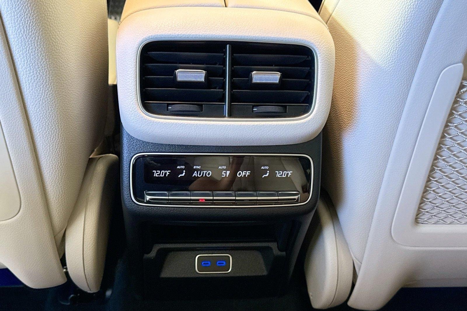 New 2026 Polar White Mercedes-Benz GLS 450 image 23