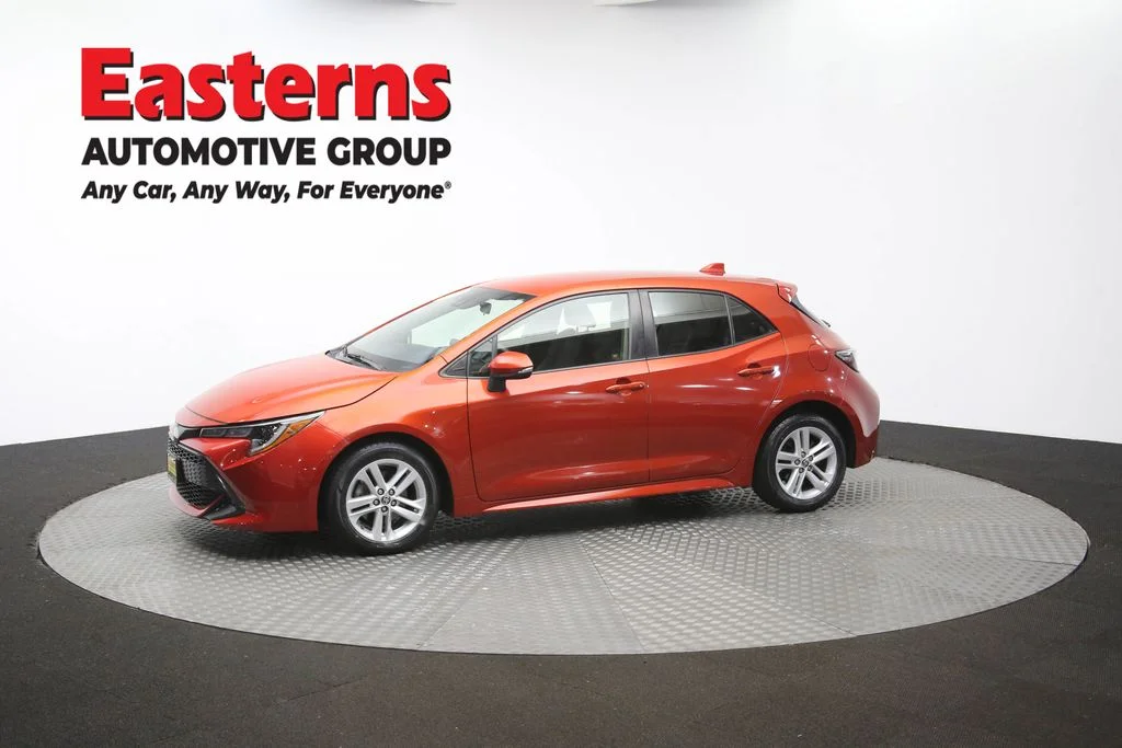 Used 2019 Red Toyota SE image 56