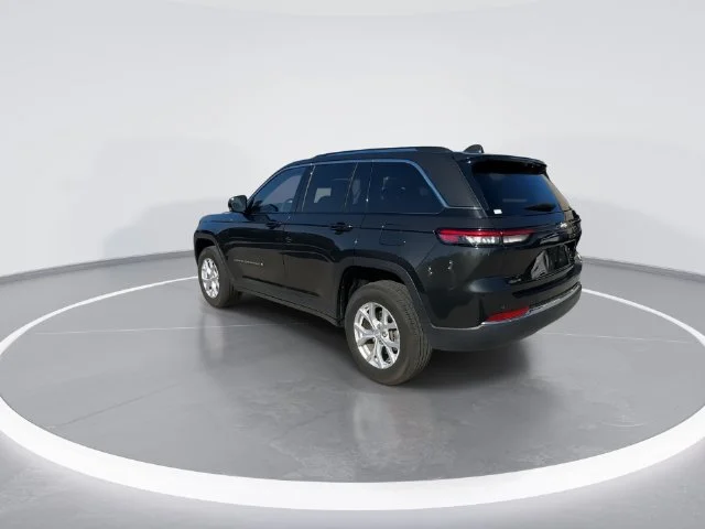 Used 2023 Brown Jeep Limited image 5