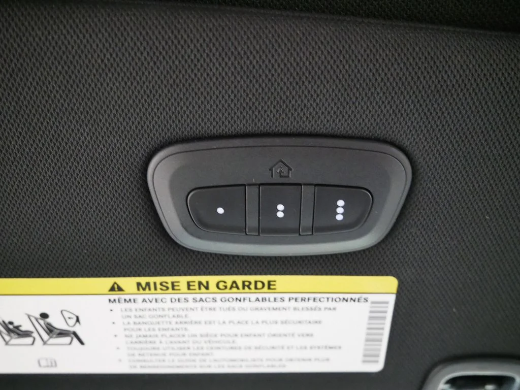 2026 Chrysler Pacifica Select - Photo 41