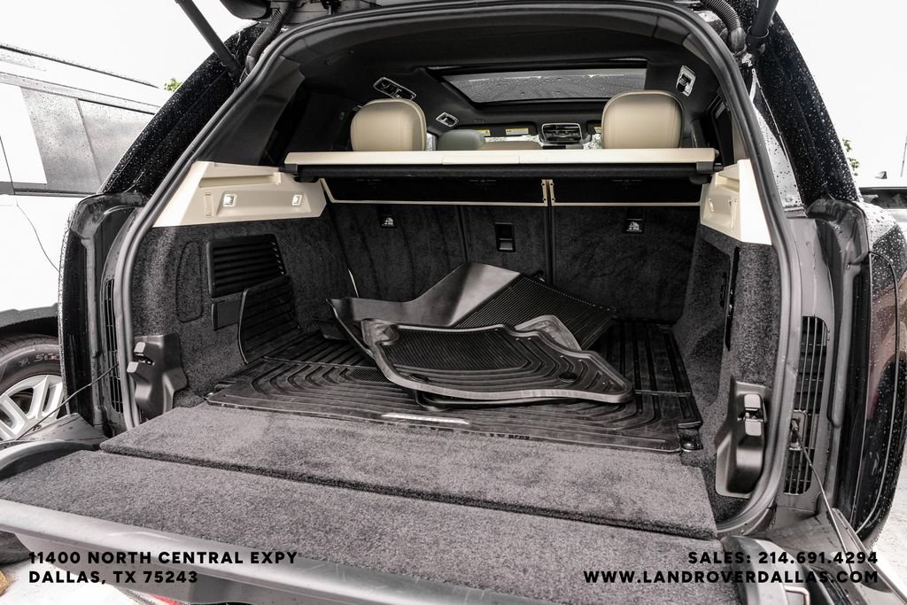 Used 2025 Black Land Rover SE image 57