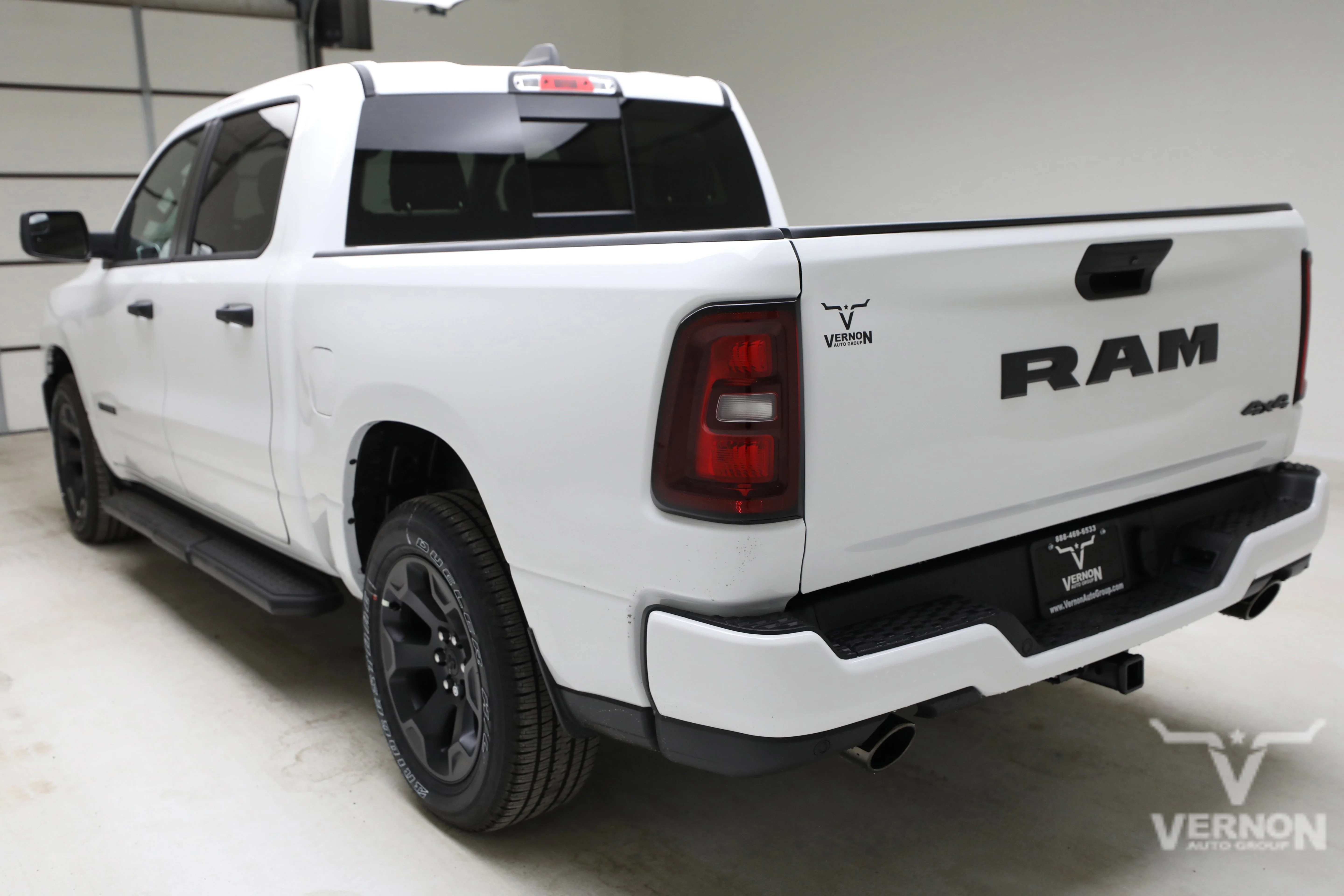 New 2026 Ram 1500 Express Crew Cab 4x4