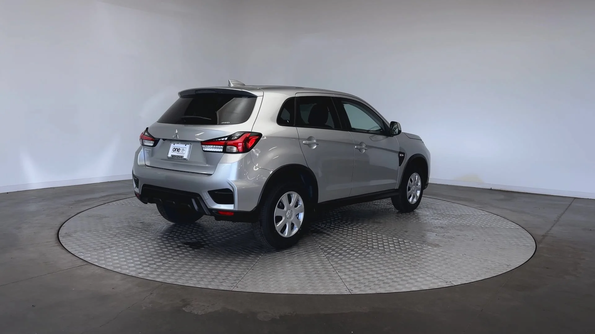 New 2026 Alloy Silver Metallic Mitsubishi S image 8