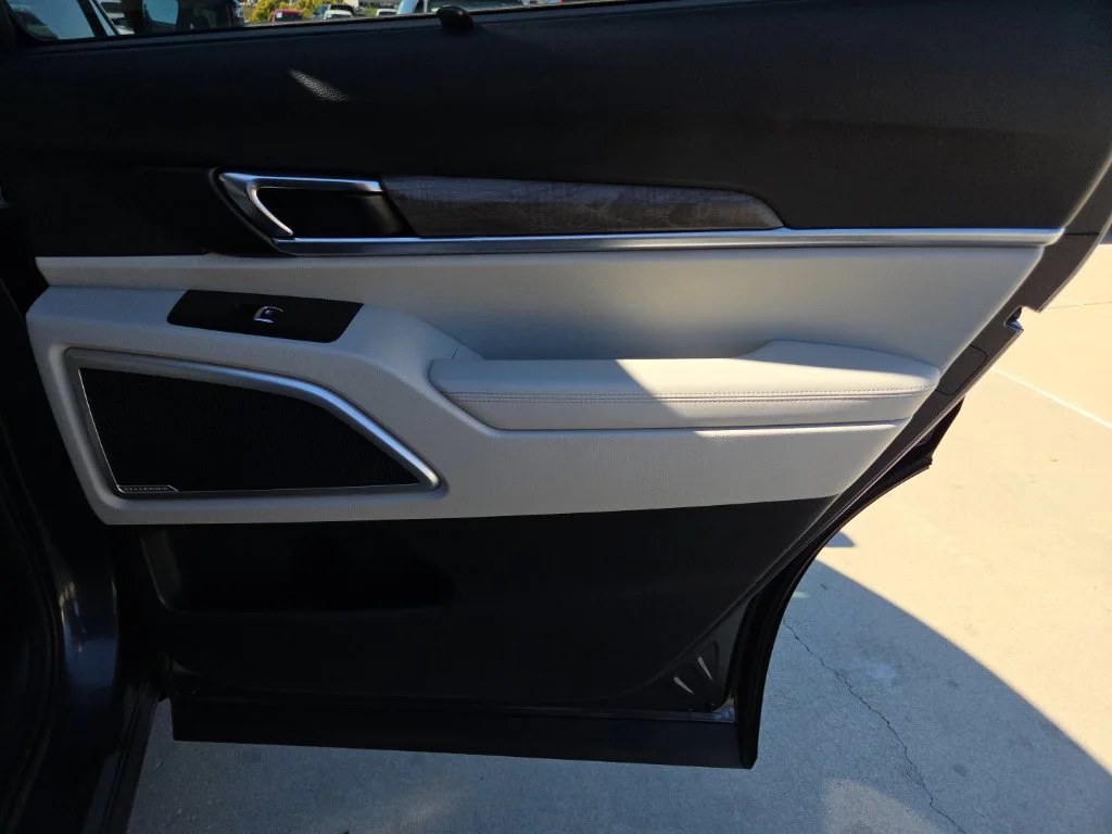 Used 2020 Gray Kia EX image 23