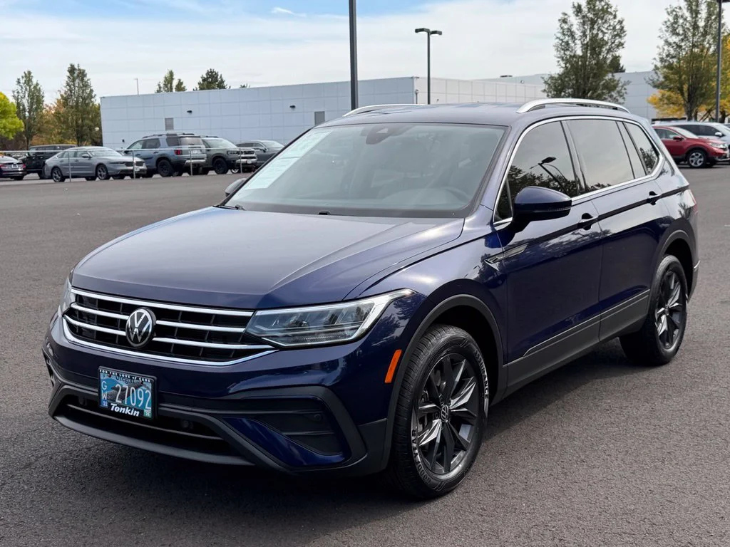 Used 2022 Atlantic Blue Metallic Volkswagen 2.0T SE image 4
