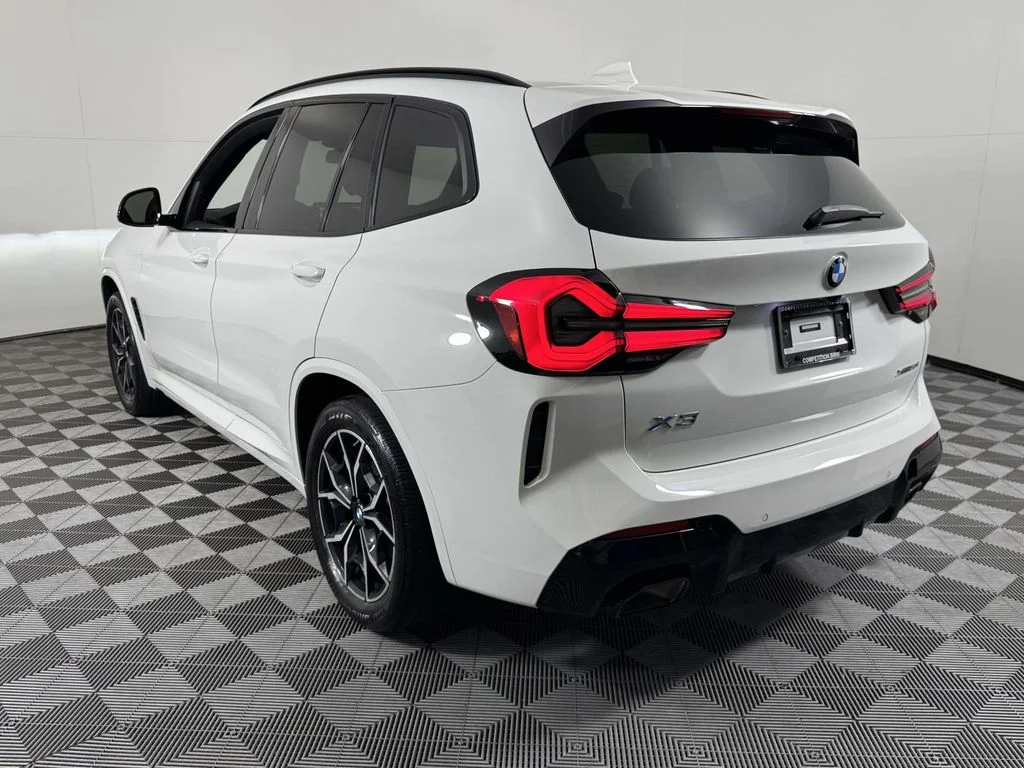 Used 2023 White BMW xDrive30i image 8