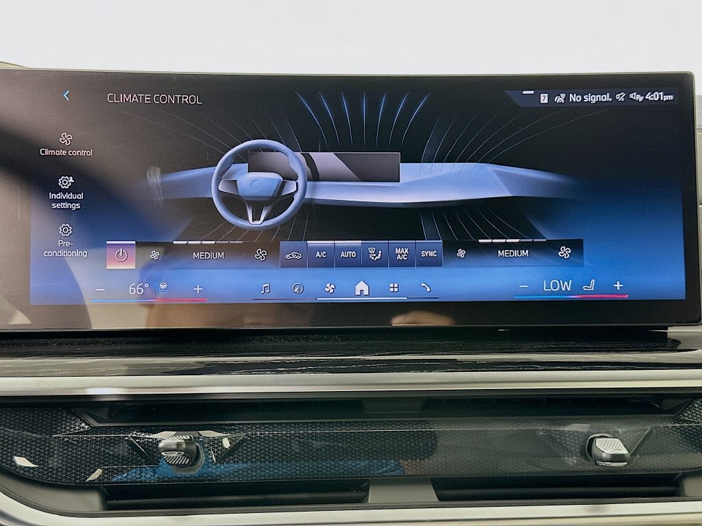 Used 2026 Tanzanite Blue II Metallic BMW xDrive40i image 14