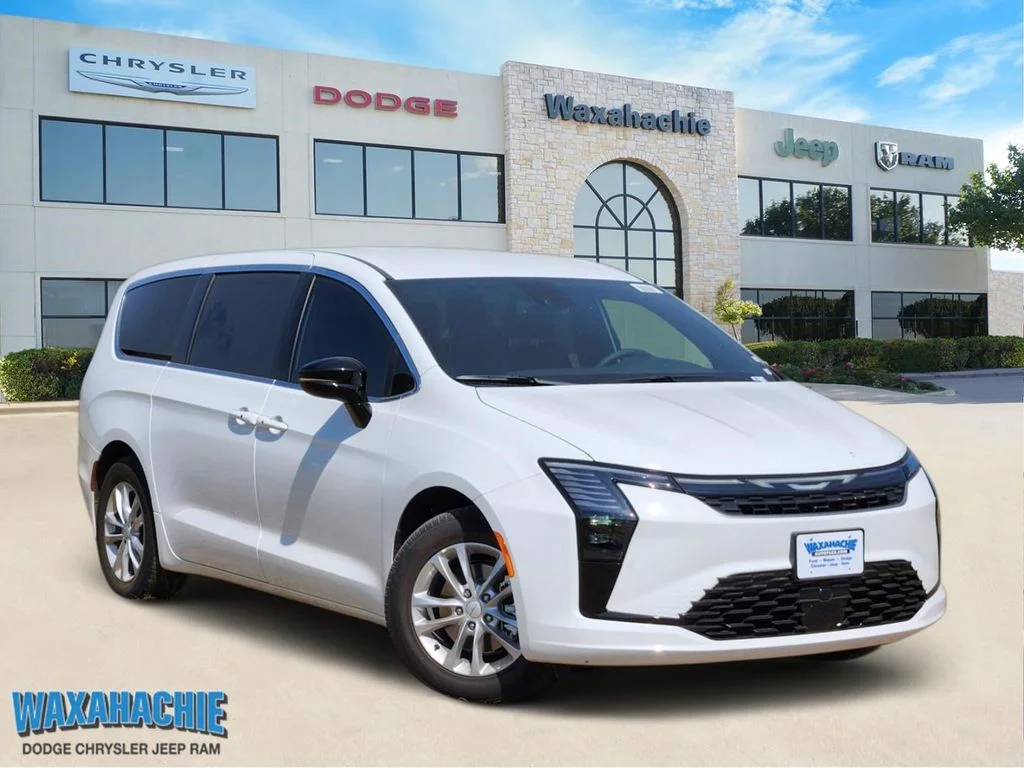 New 2027 Bright White Clear-Coat Exterior Paint Chrysler Select image 1