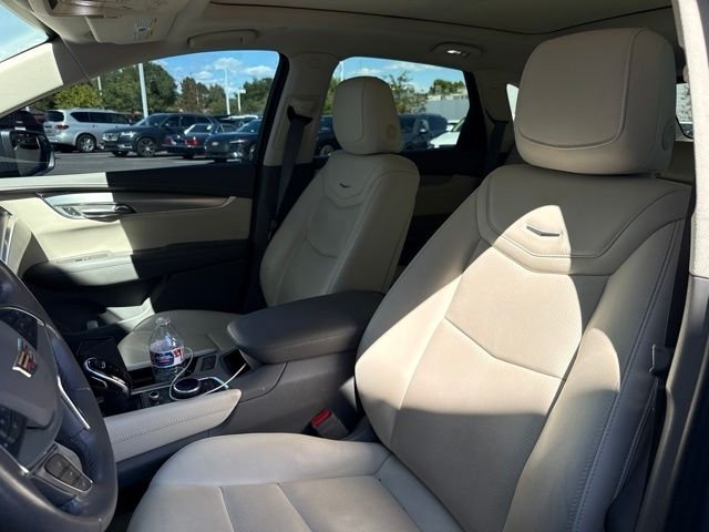 Used 2020 Gray Cadillac Premium Luxury image 9