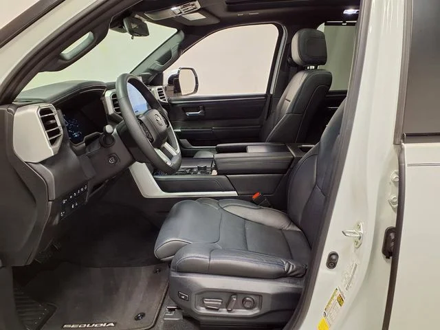 Used 2025 Beige Toyota Platinum image 22