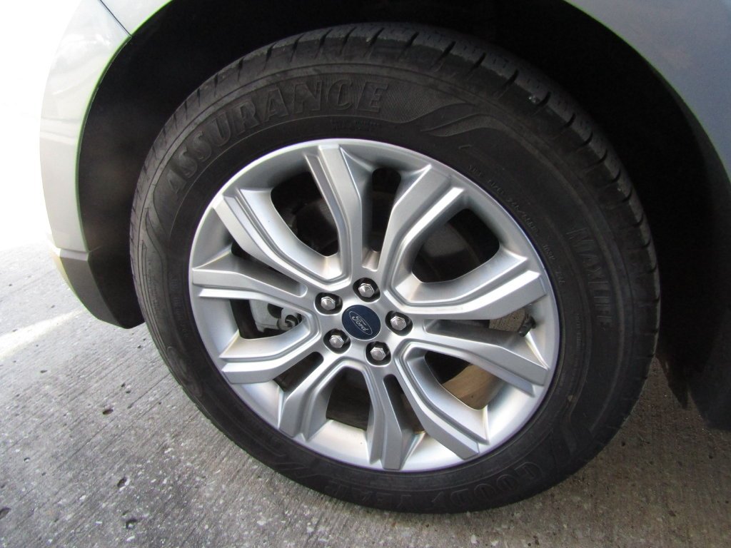 Used 2020 Silver Ford Titanium image 28