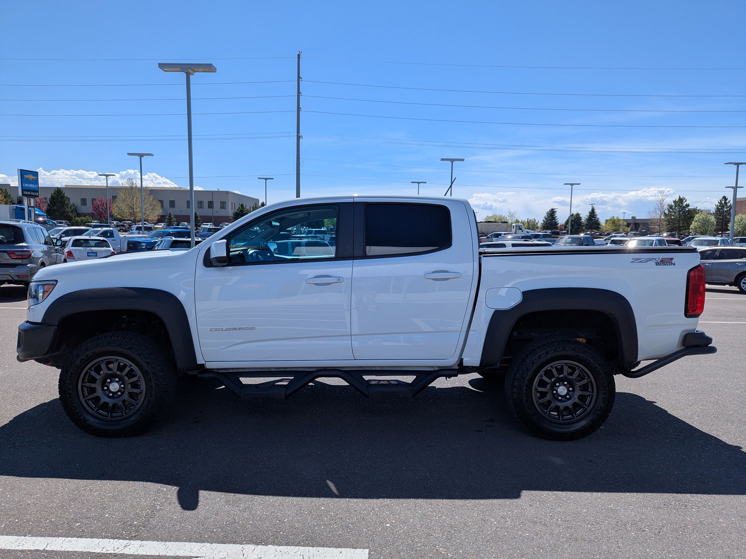 2021 Chevrolet Colorado ZR2 - Photo 9