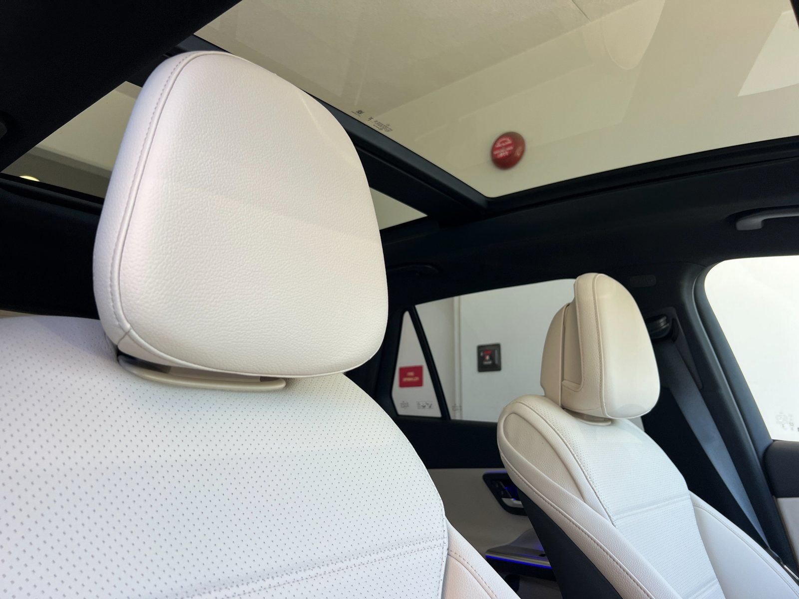 New 2026 Polar White Mercedes-Benz 300 image 21