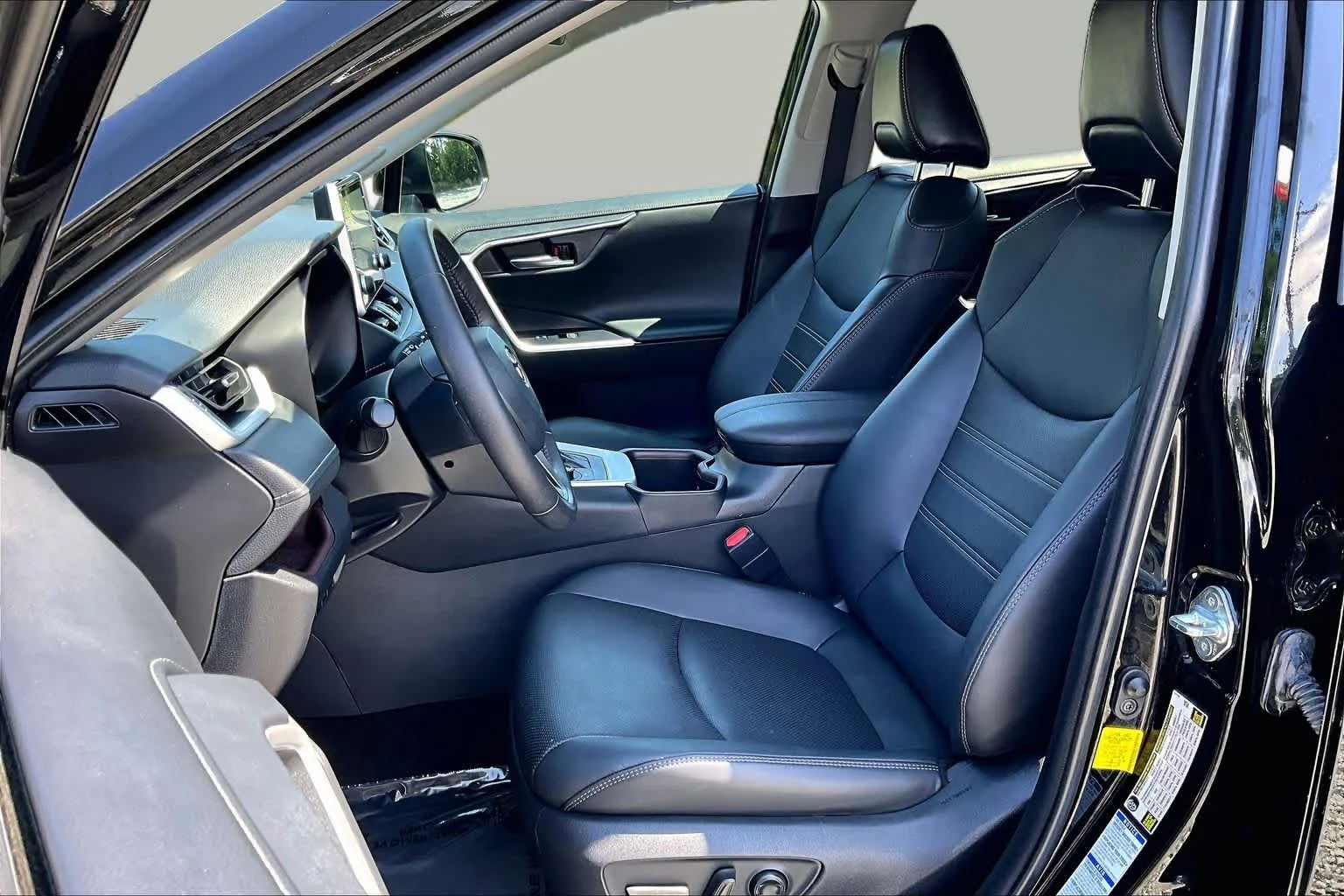 Certified Used 2022 Midnight Black Metallic Toyota Hybrid Limited image 8