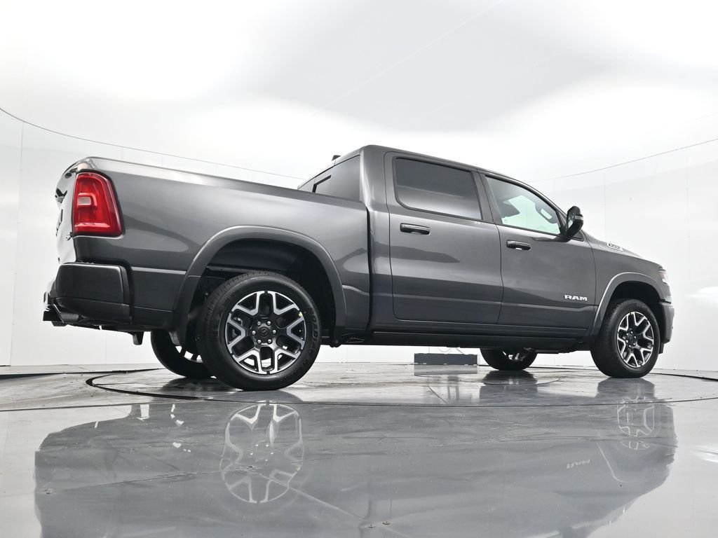 New 2026 Granite Crystal Metallic Clear-Coat Exterior Paint RAM Laramie image 38
