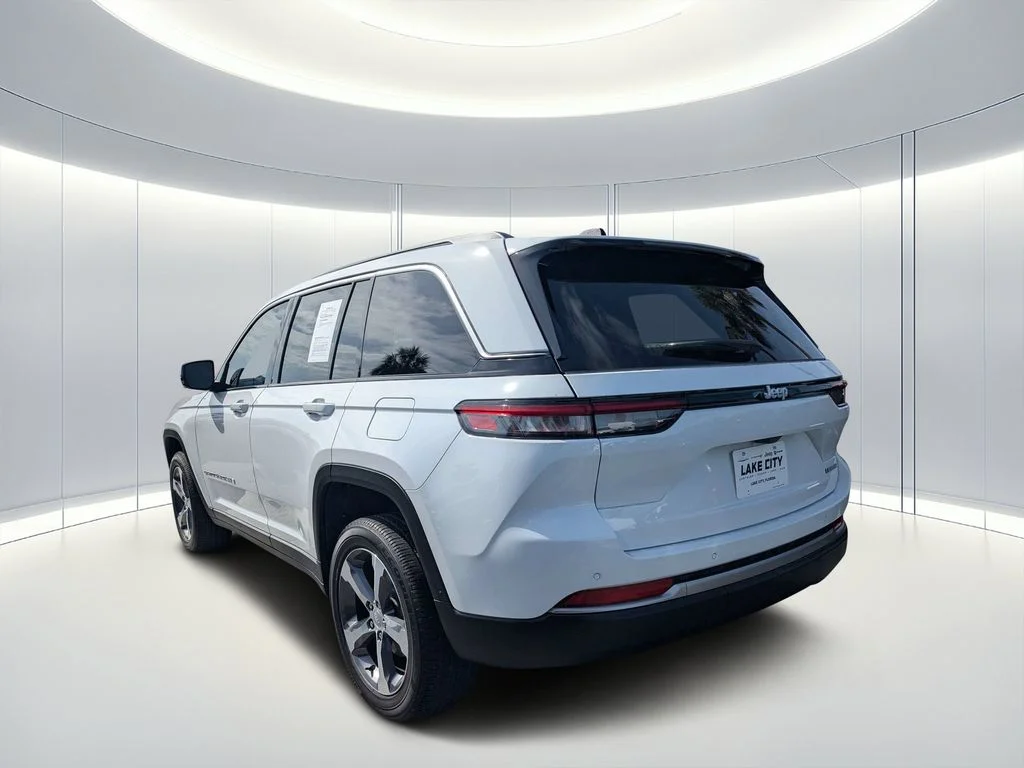 Used 2026 White Jeep Limited image 5