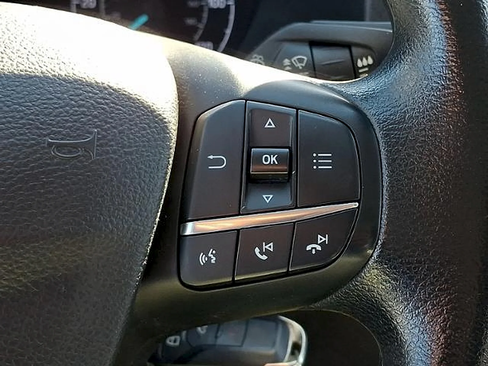 Used 2020 Oxford White Ford Base image 27