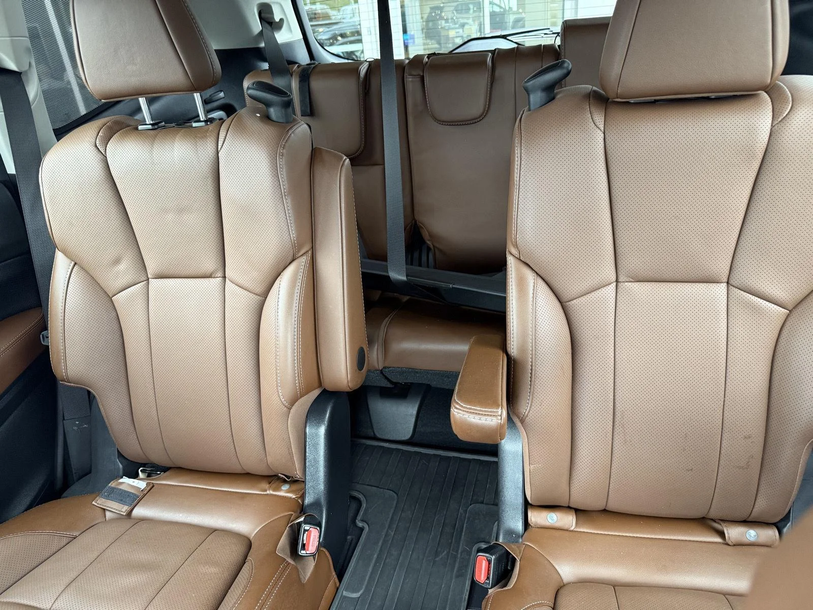 Used 2024 Magnetite Gray Metallic Subaru Touring image 15