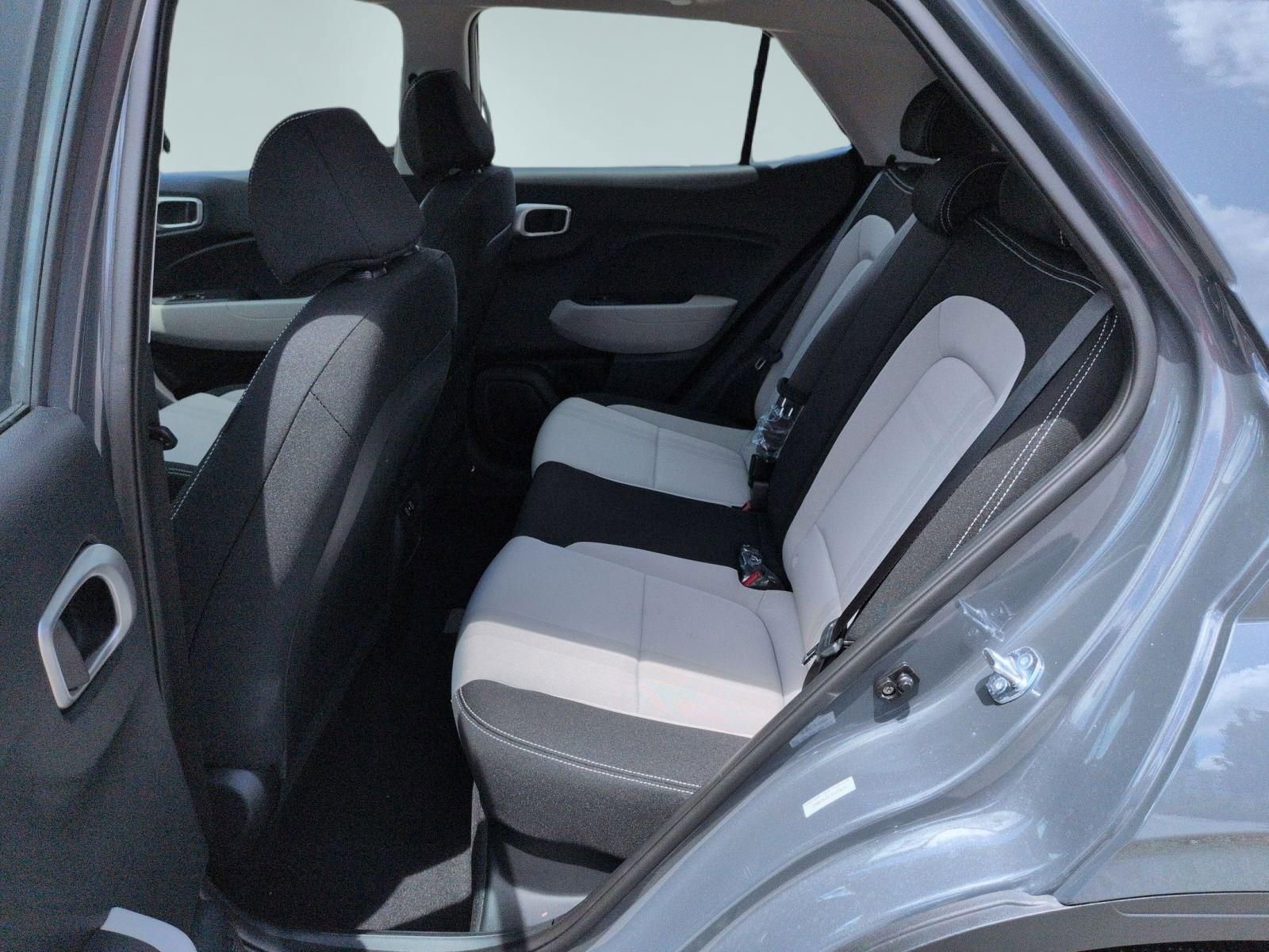 Used 2026 Ecotronic Gray Hyundai SEL image 15