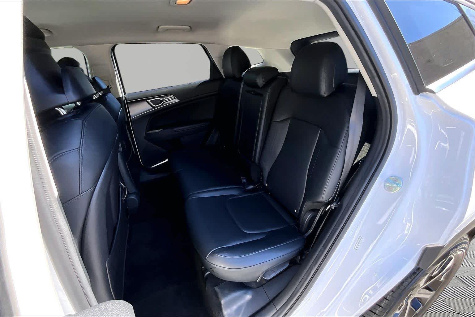 Used 2023 Glacial White Pearl Kia EX image 20