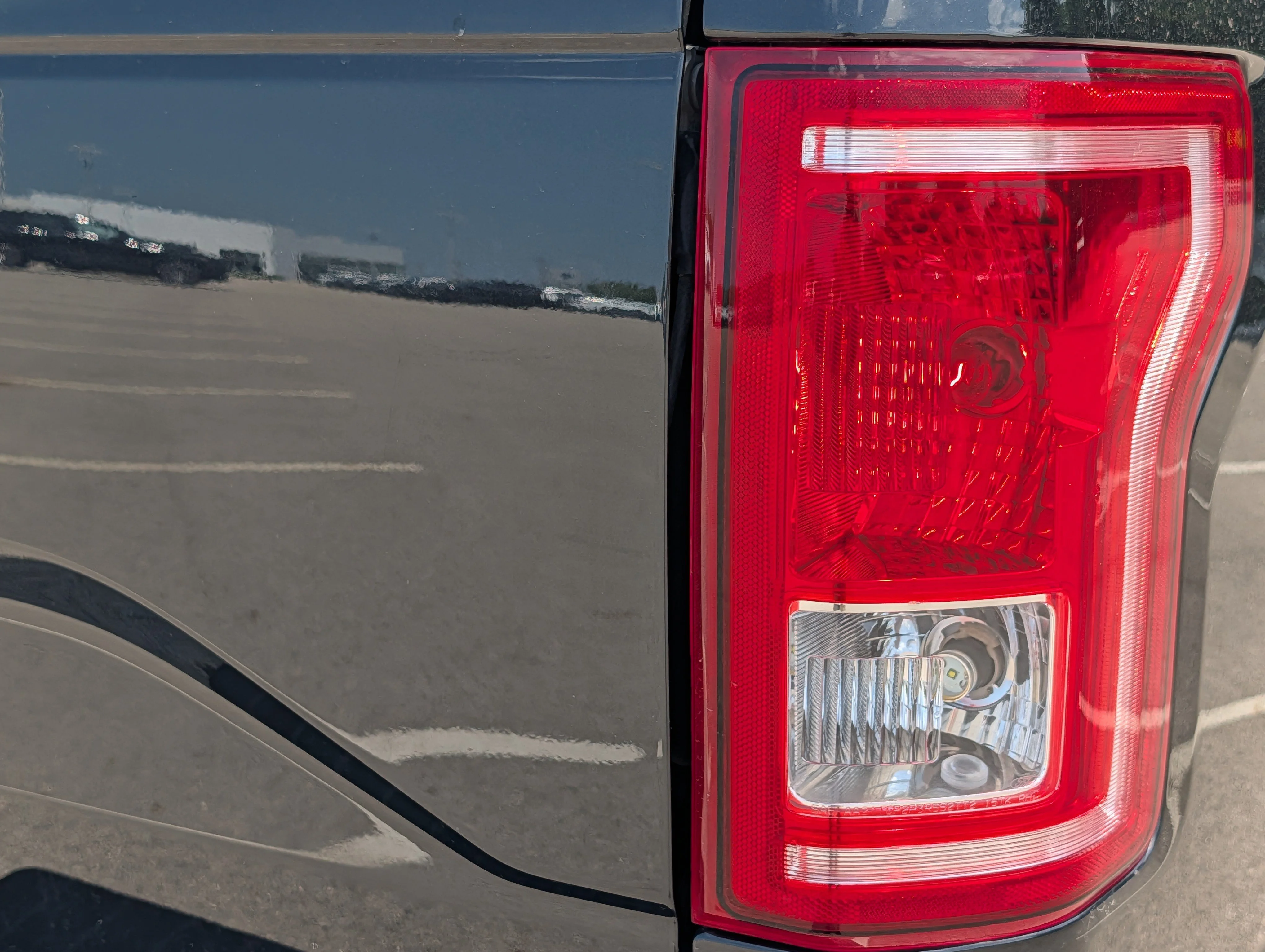 Used 2015 Tuxedo Black Metallic Ford XLT image 17