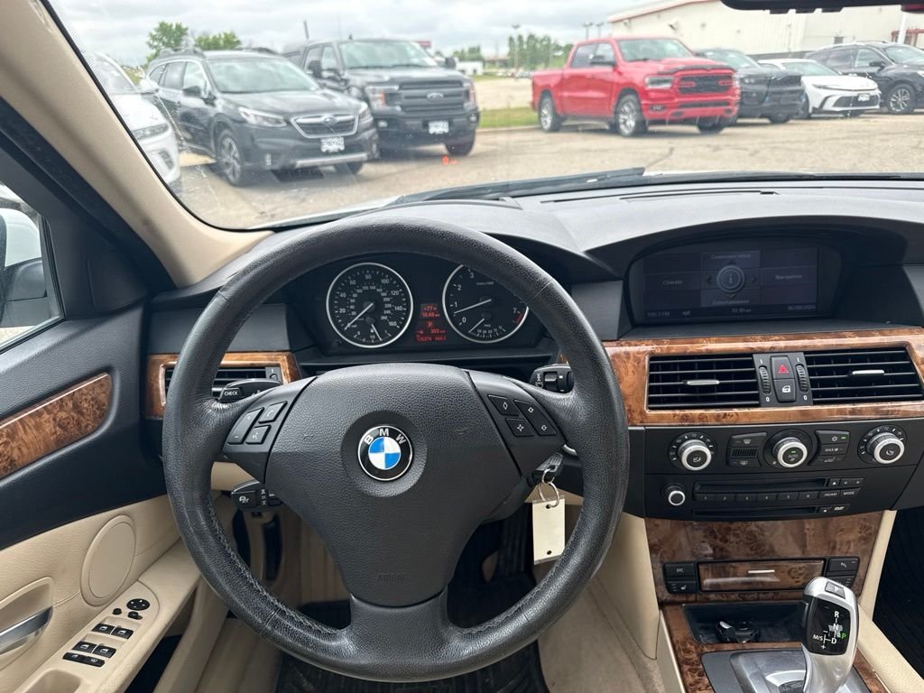 Used 2008 White BMW 535xi image 12