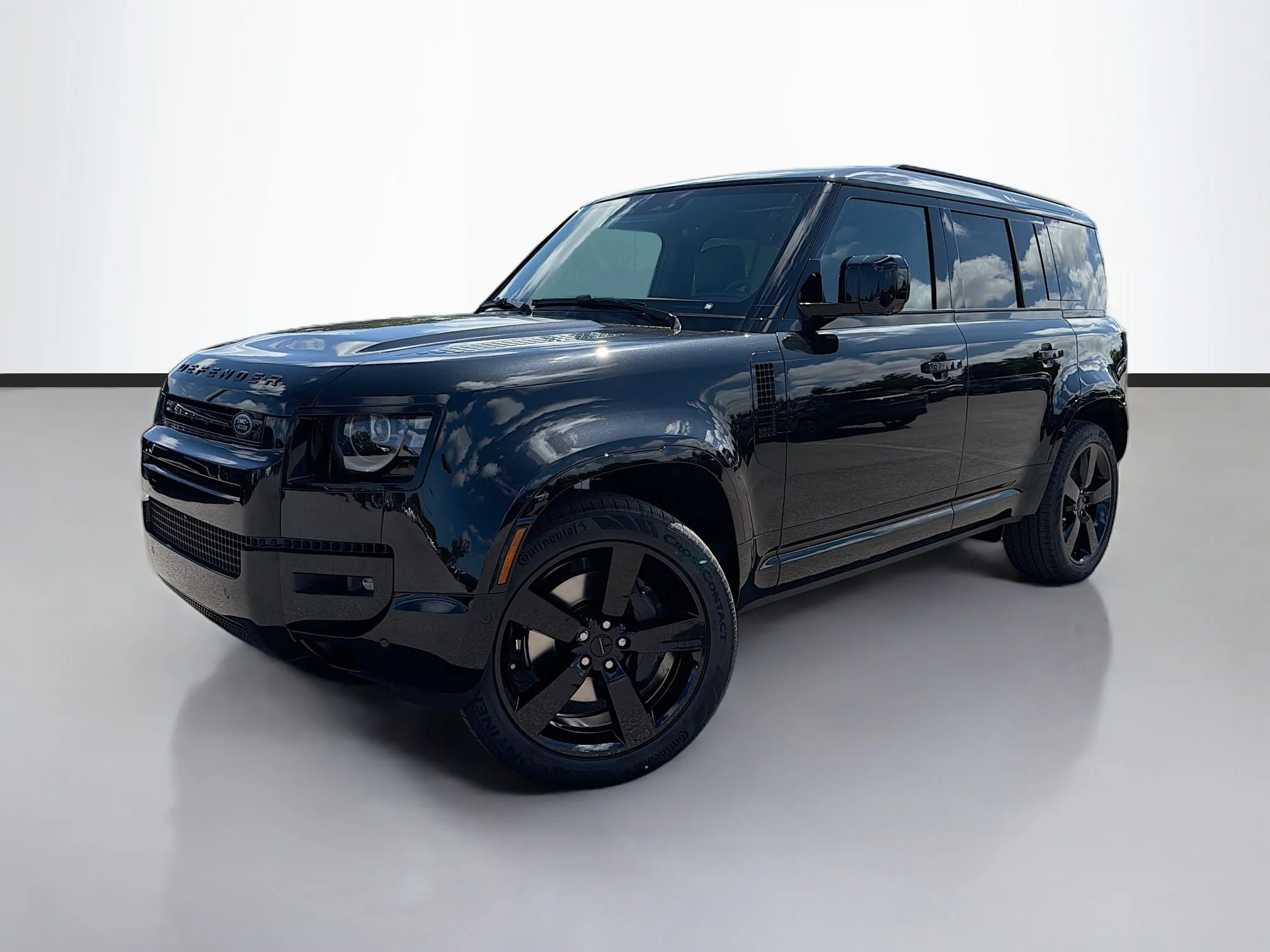 2026 Land Rover Defender 110 X-Dynamic SE P400's photo