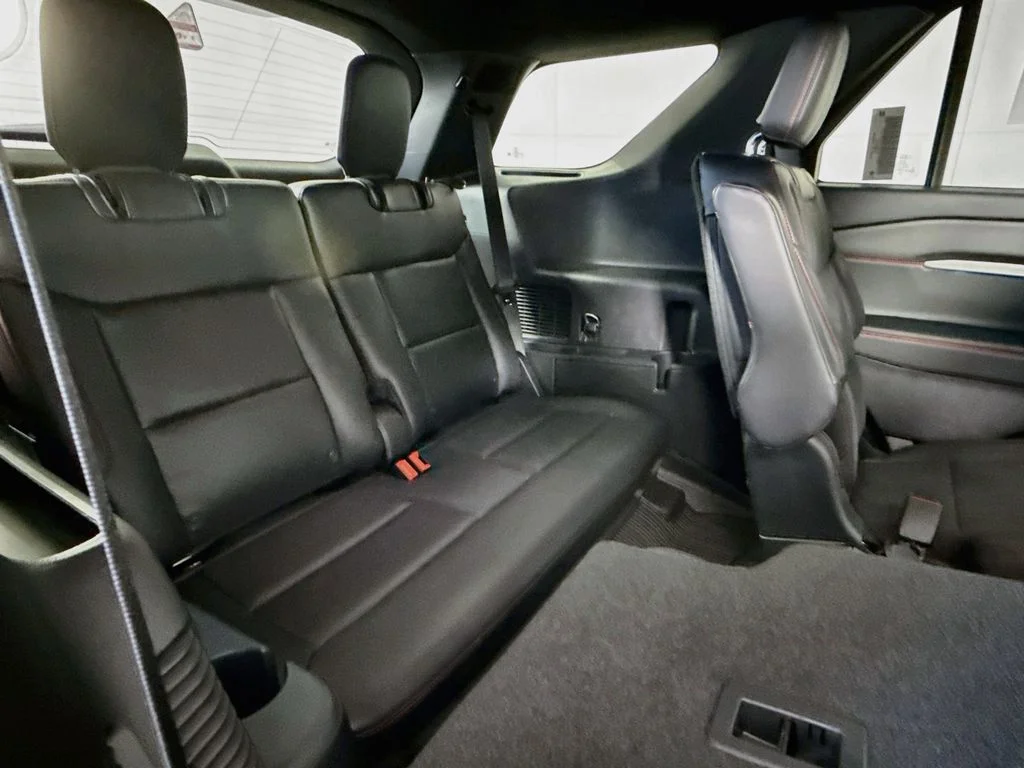 New 2026 Agate Black Metallic Ford ST image 29