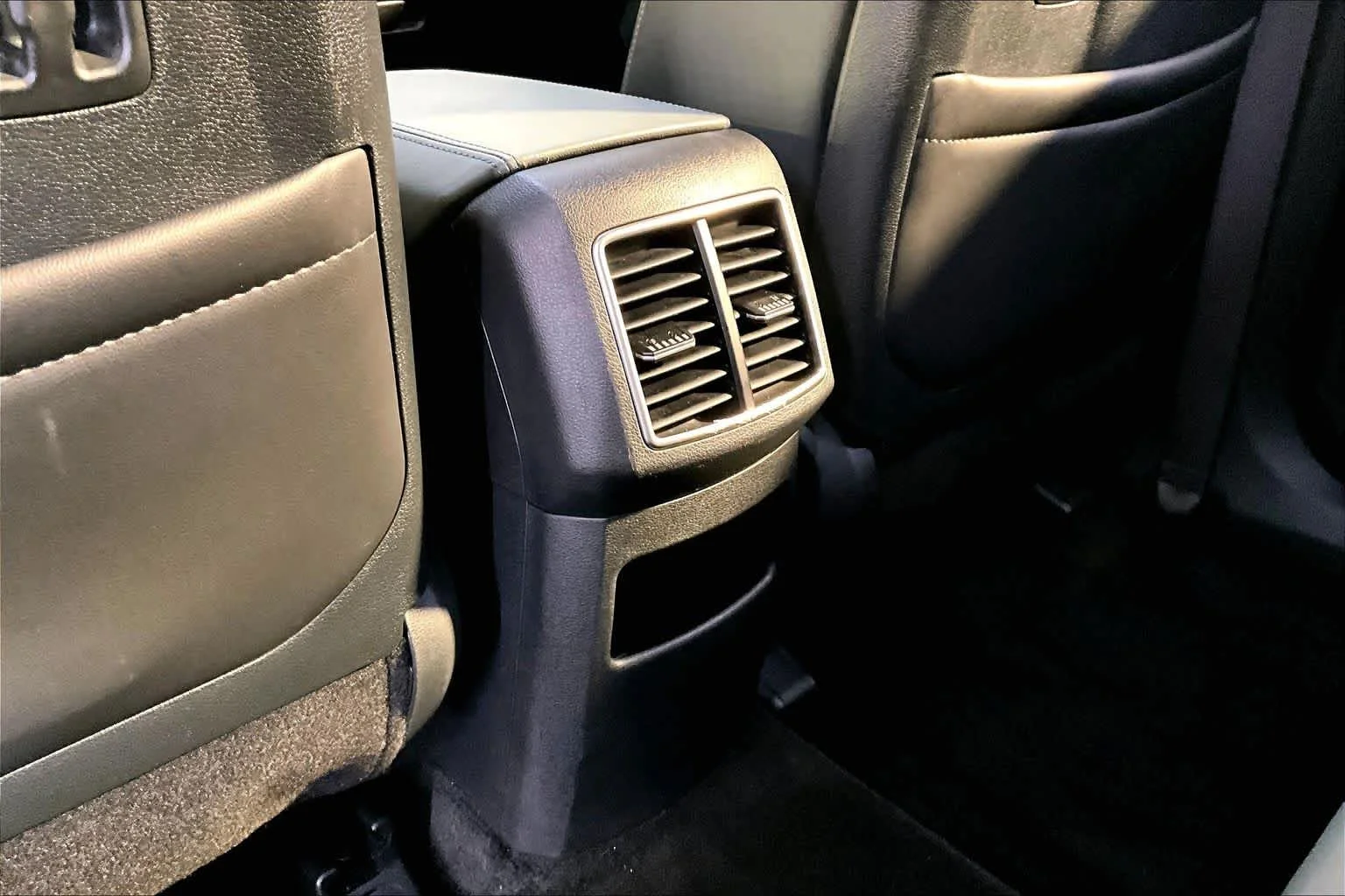 Used 2023 Fusion Black Kia X-Line Prestige image 34