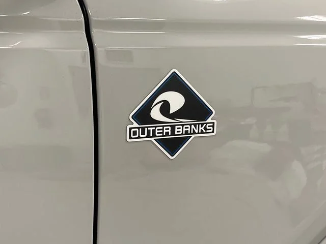 New 2026 Avalanche Gray Ford Outer Banks image 11