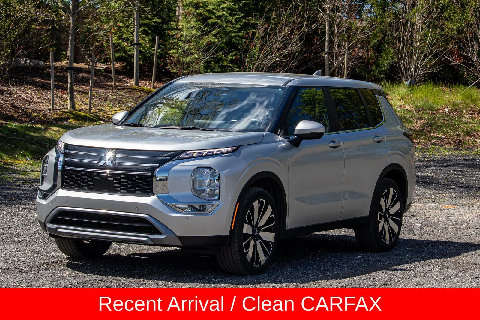 2025 Mitsubishi Outlander SE 2WD's photo