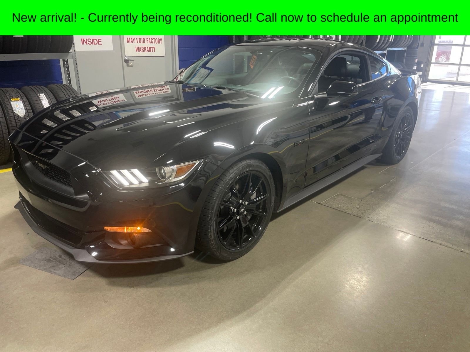 Used 2017 Black Ford GT Premium image 1