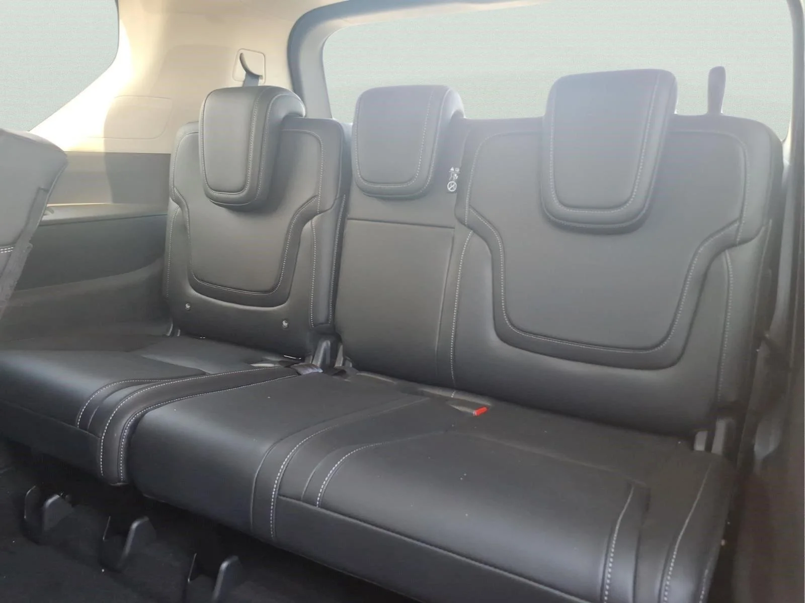 Used 2025 Super Black Nissan SV image 14