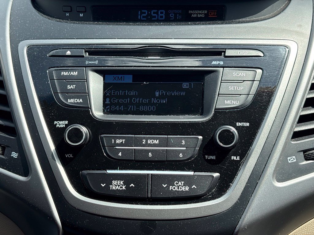 Used 2016 Brown Hyundai SE image 25