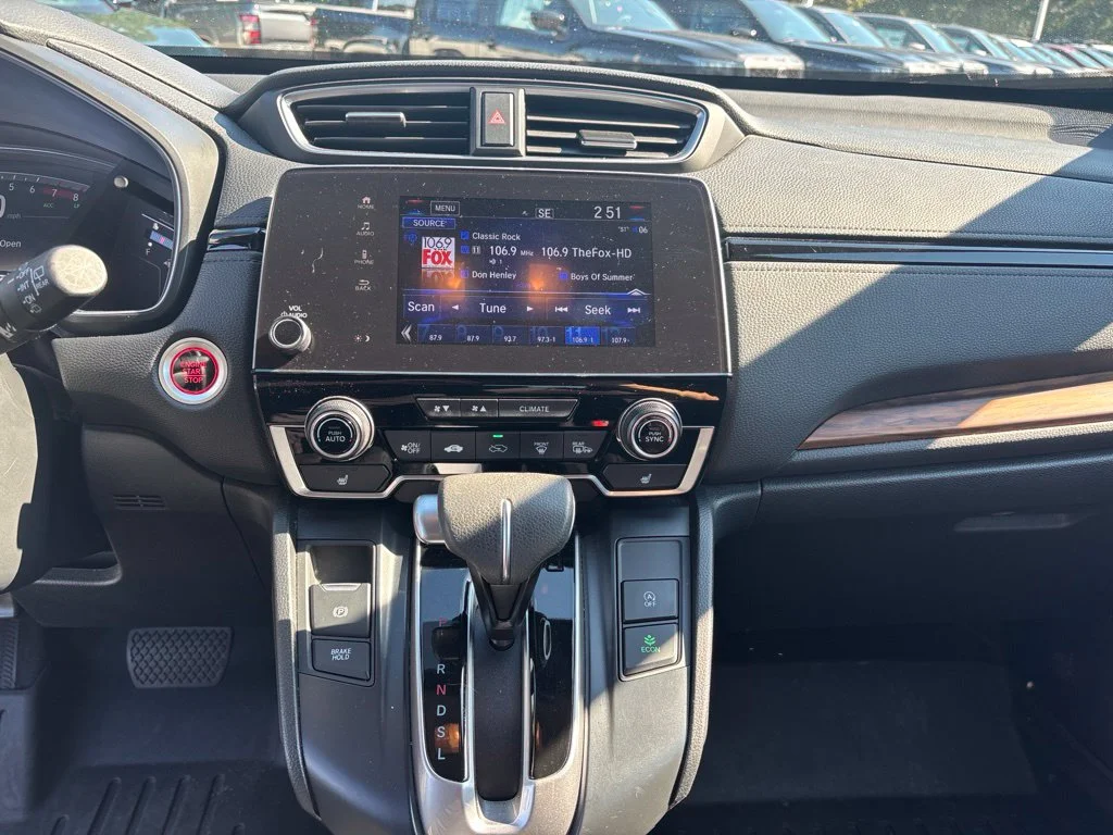 Used 2022 White Honda EX image 10