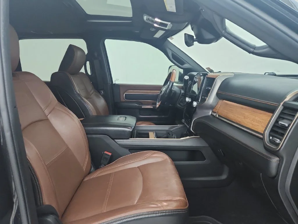 Used 2019 Black Ram Laramie Longhorn image 28