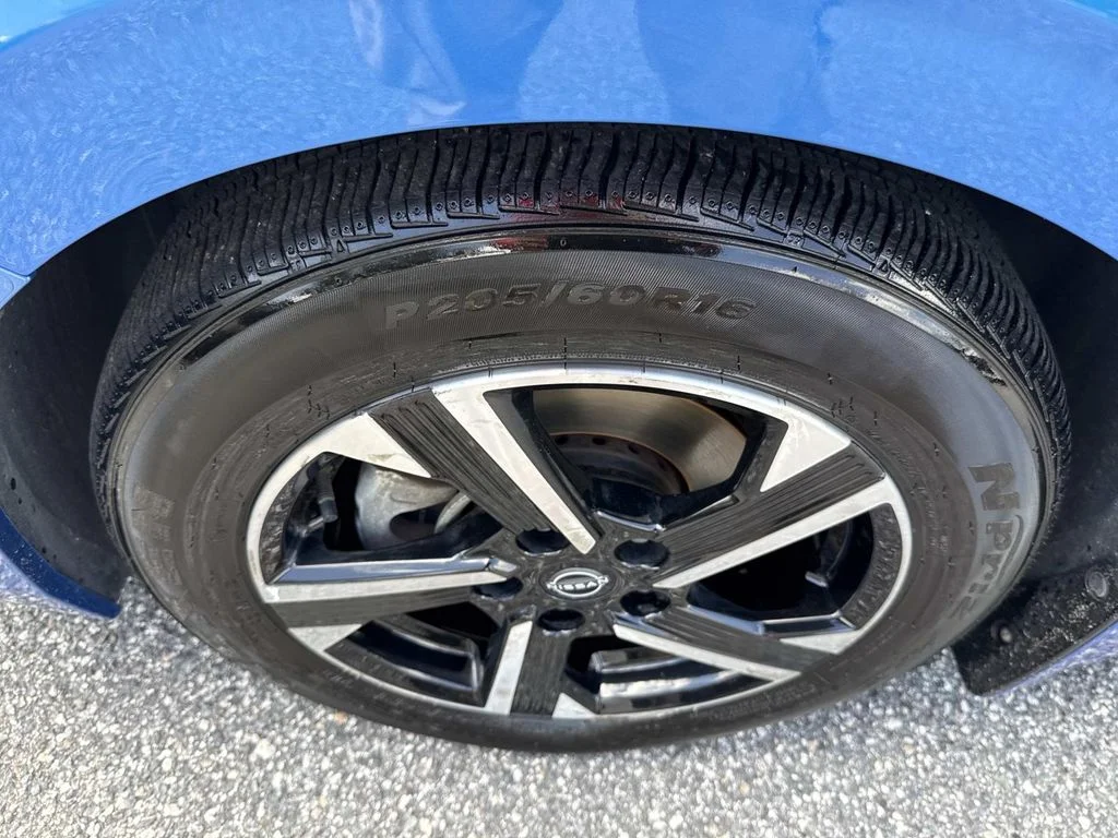 Used 2024 Blue Nissan SV image 11