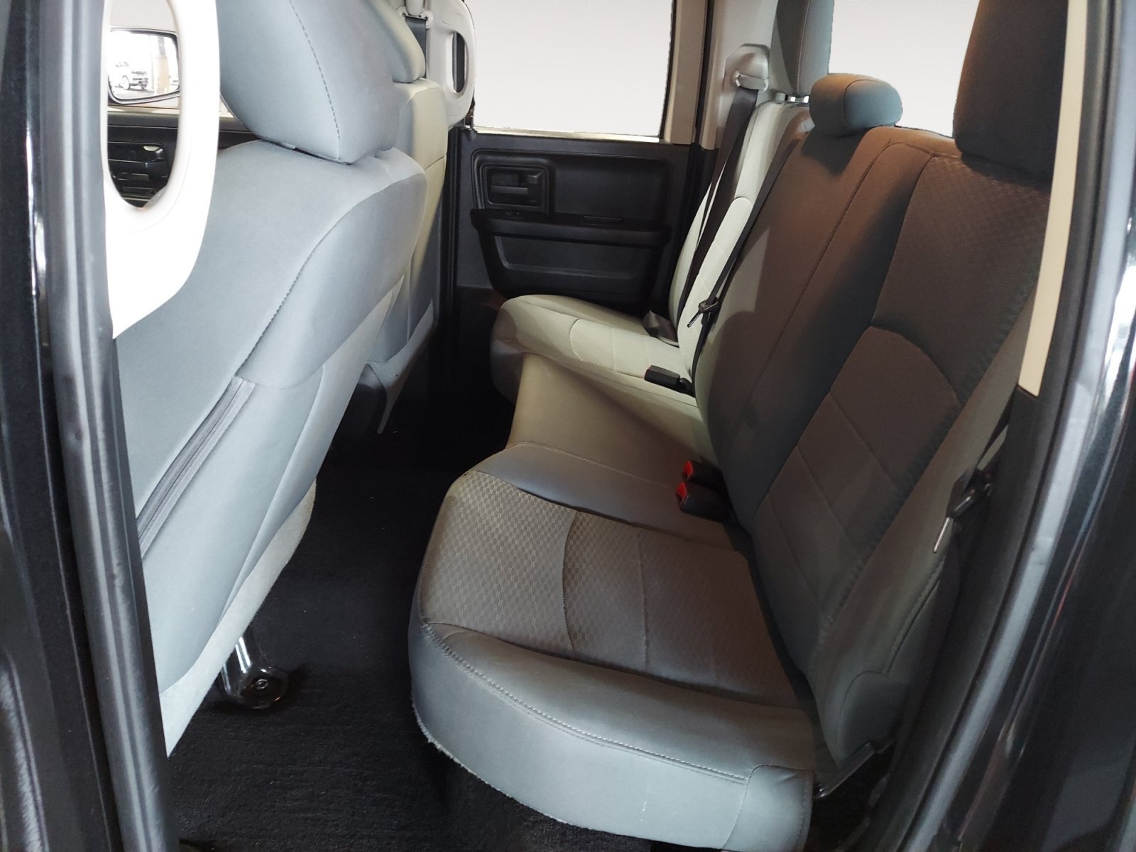 Used 2019 Brilliant Black Crystal Pearlcoat Ram Tradesman image 23