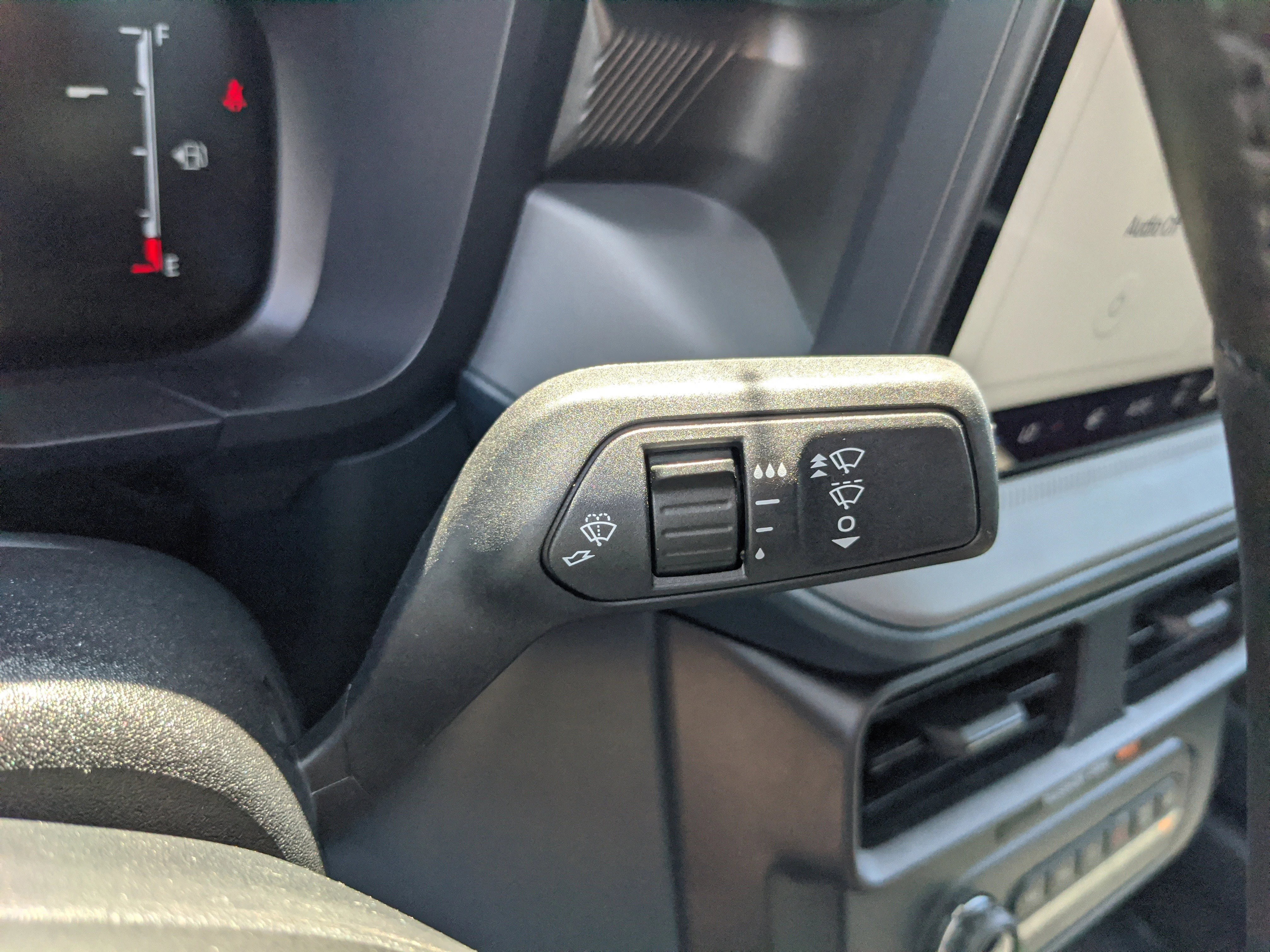 2025 Ford Maverick XLT - Photo 27