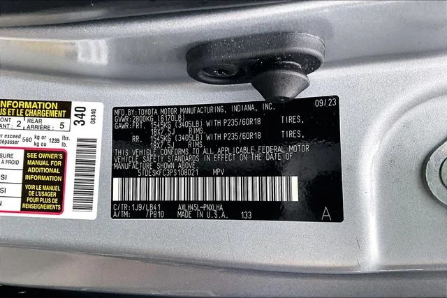 Used 2023 Silver Toyota Platinum image 16