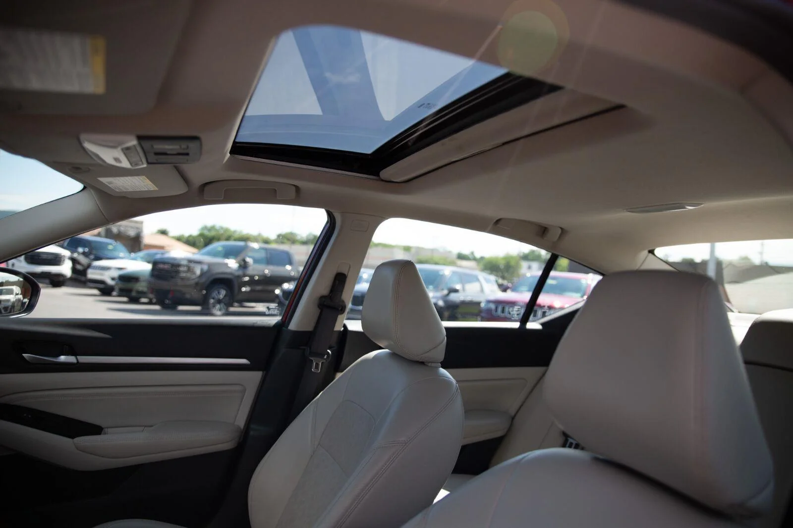 2023 Nissan Altima SL - Photo 19