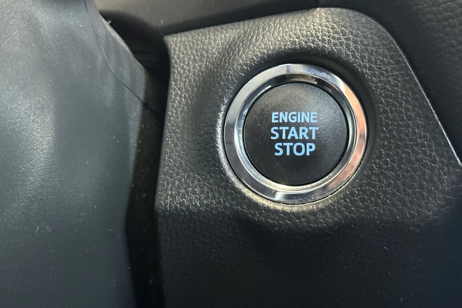 Certified Used 2022 MAGNETIC GRAY Toyota XLE Premium image 21