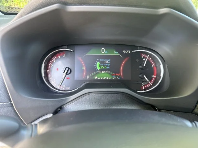 Used 2025 White Toyota LE image 18