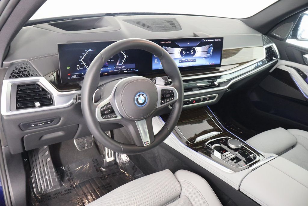2026 BMW X5 50e - Photo 7