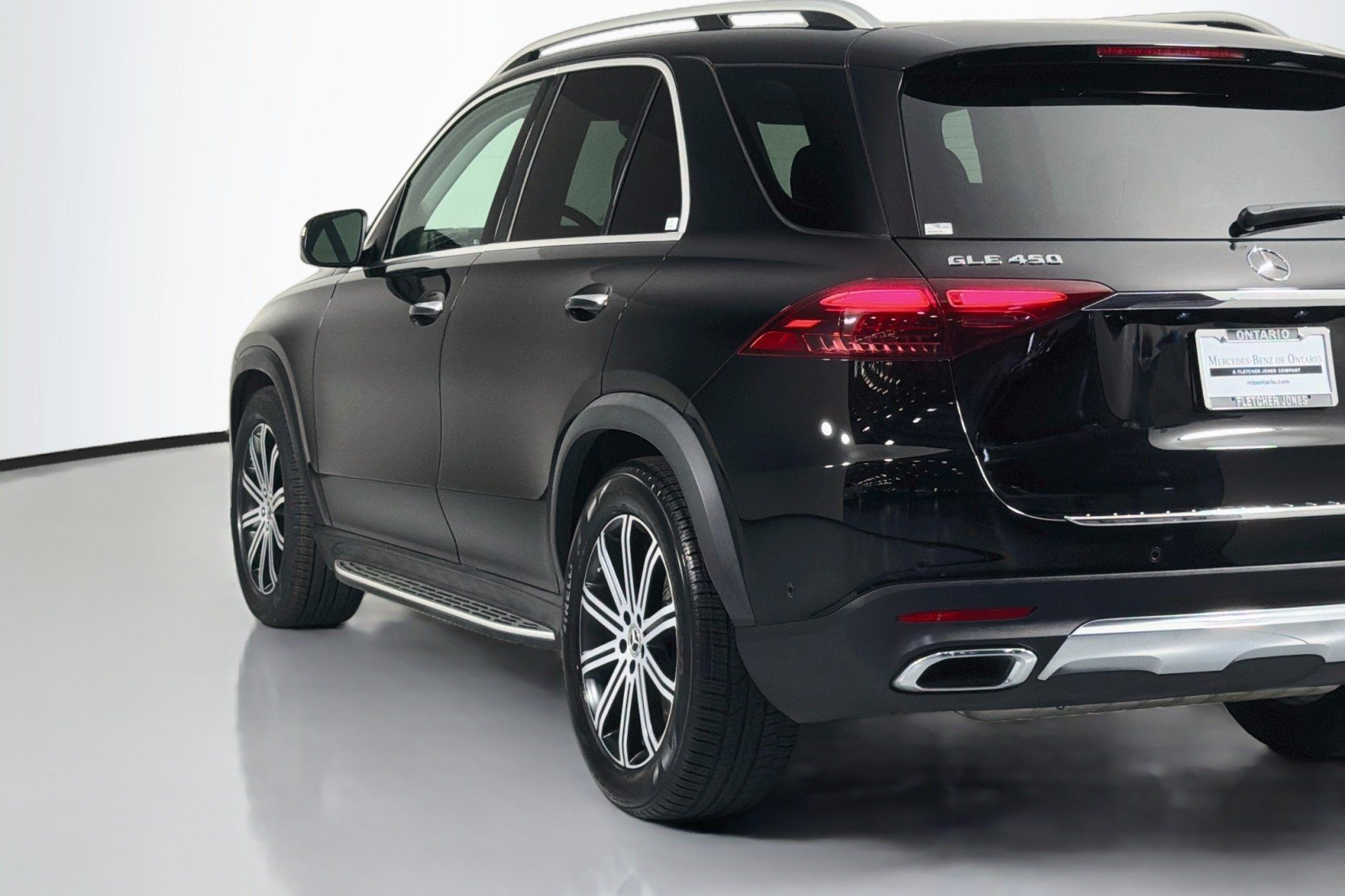 Certified Used 2024 Black Mercedes-Benz 450 image 17