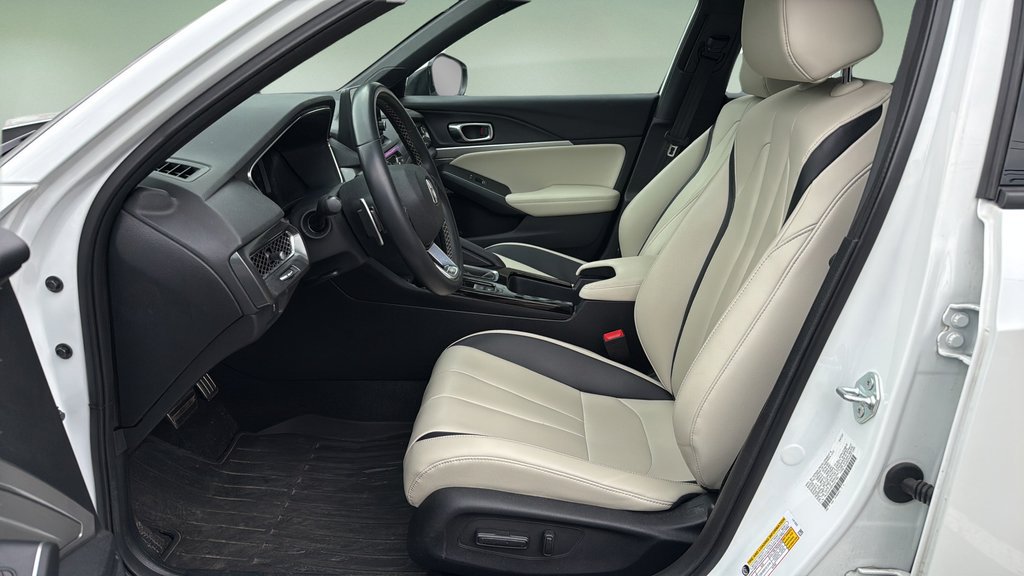 Used 2023 Platinum White Acura w/A-Spec Package image 18