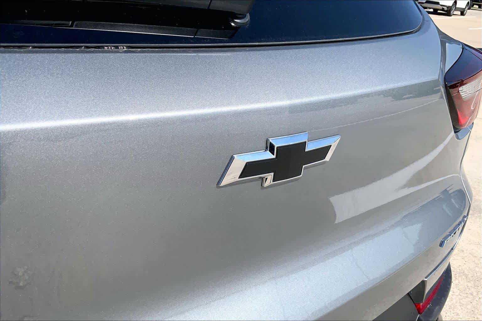 New 2026 Sterling Gray Metallic Chevrolet ACTIV image 15