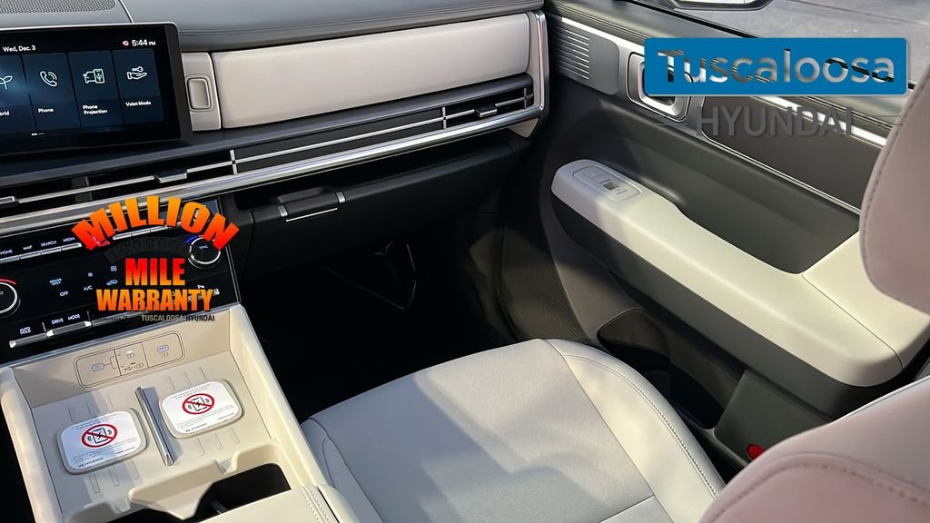 New 2026 White Hyundai SE image 26