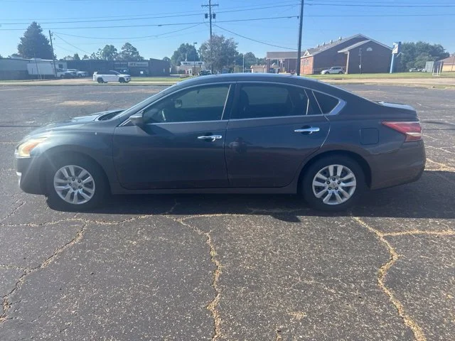 Used 2013 Gray Nissan 2.5 S image 2